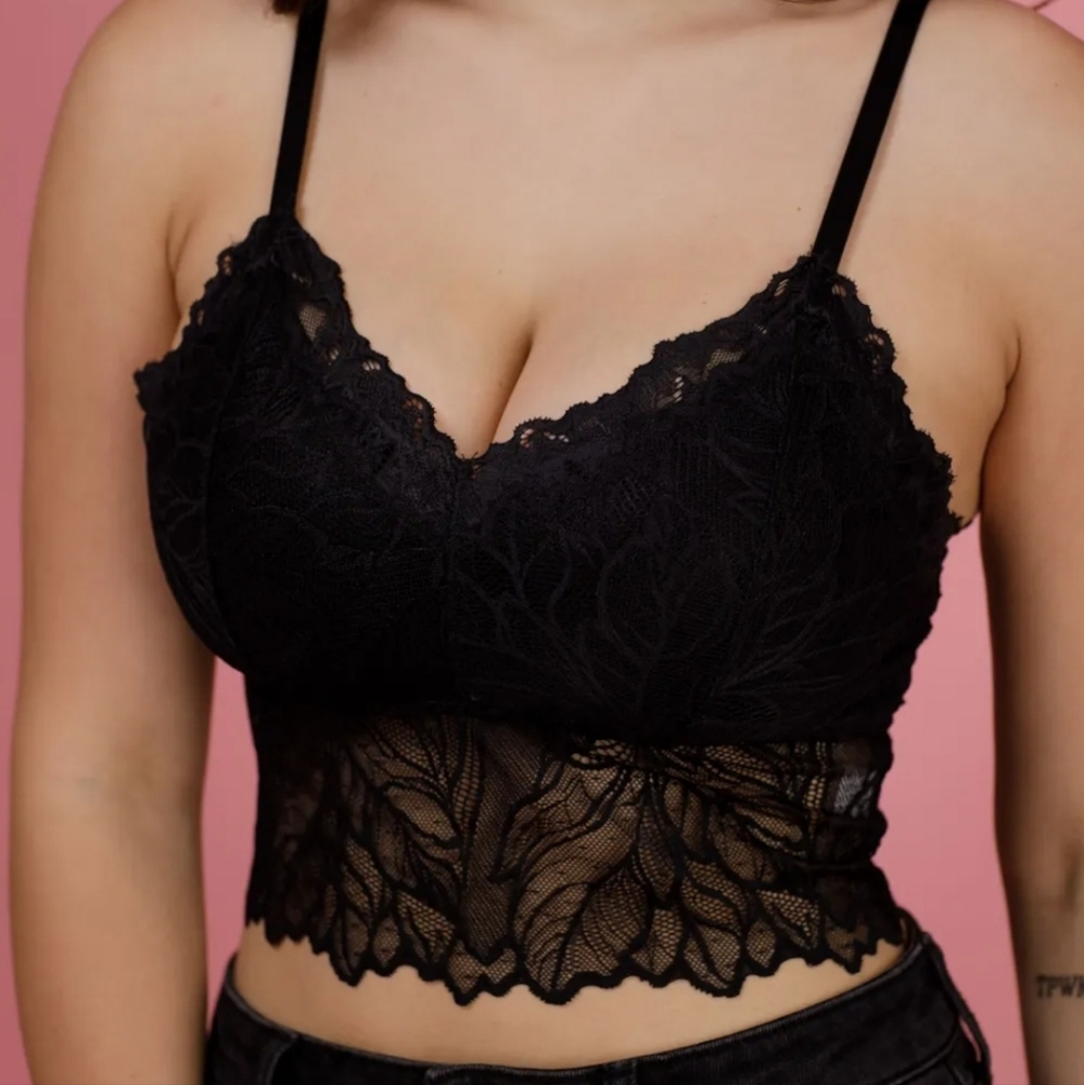 Keaton Lace Bralette in Black